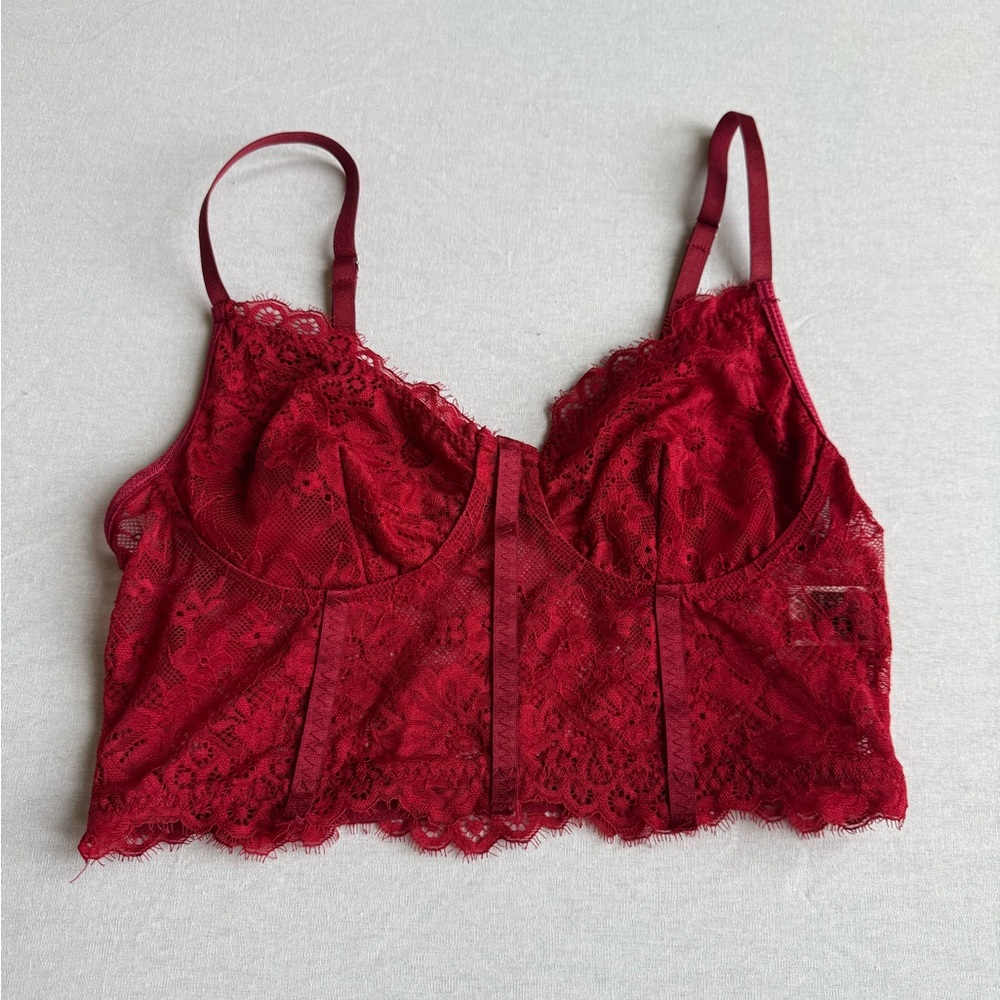 SHEIN RED Lace Crop Top - Picture 4 of 7